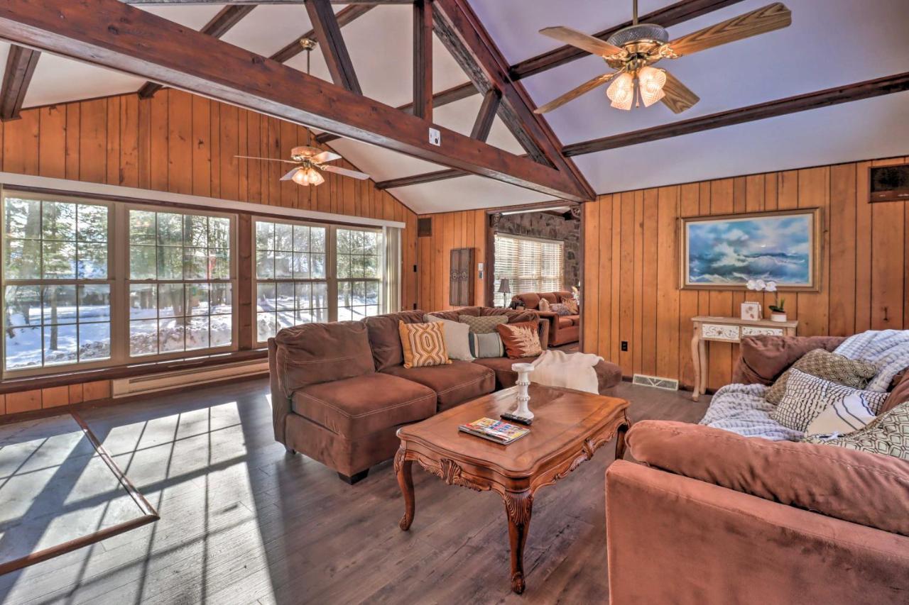 Holiday home Rustic Harmony With Fire Pit And Hot Tub! *