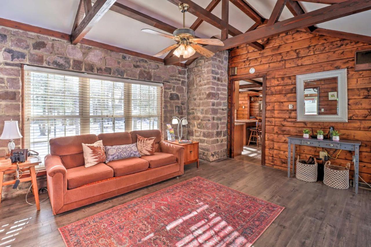 Holiday home Rustic Harmony With Fire Pit And Hot Tub! Lake Harmony