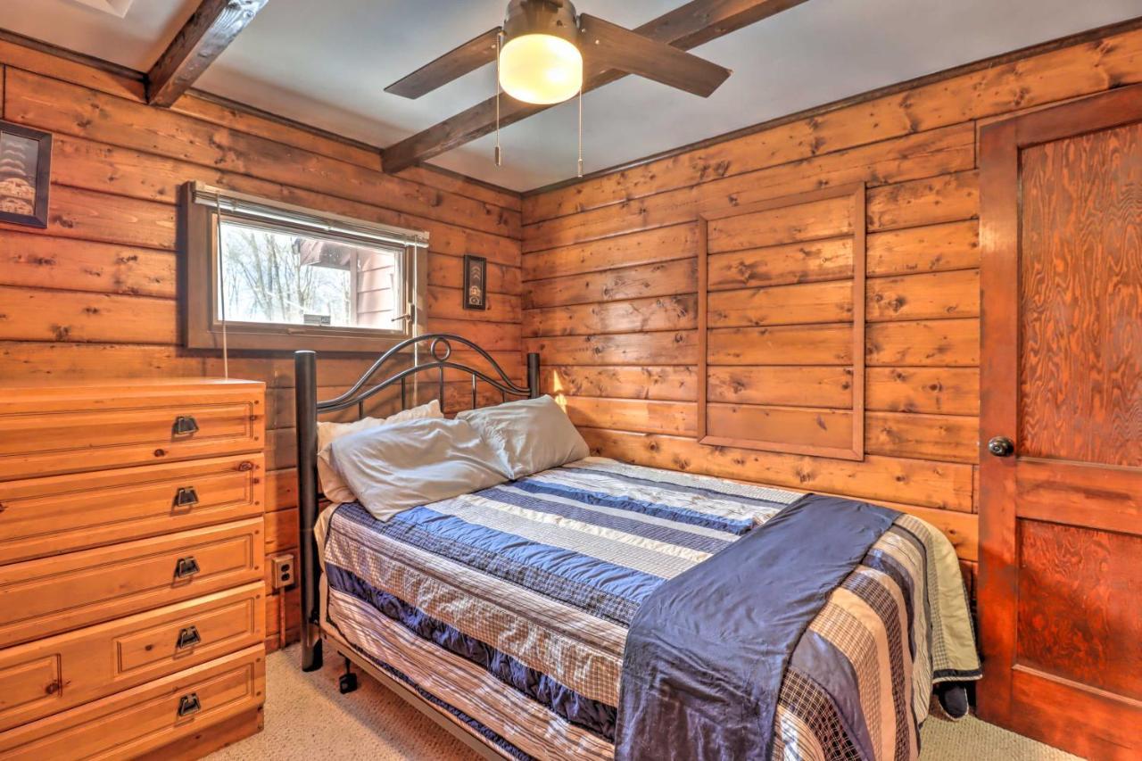 Rustic Harmony With Fire Pit And Hot Tub! Holiday home *