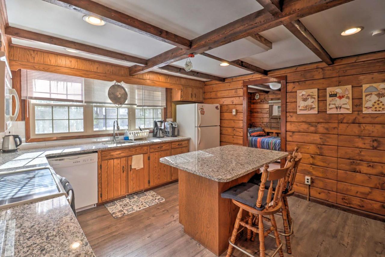 Rustic Harmony With Fire Pit And Hot Tub! Holiday home *
