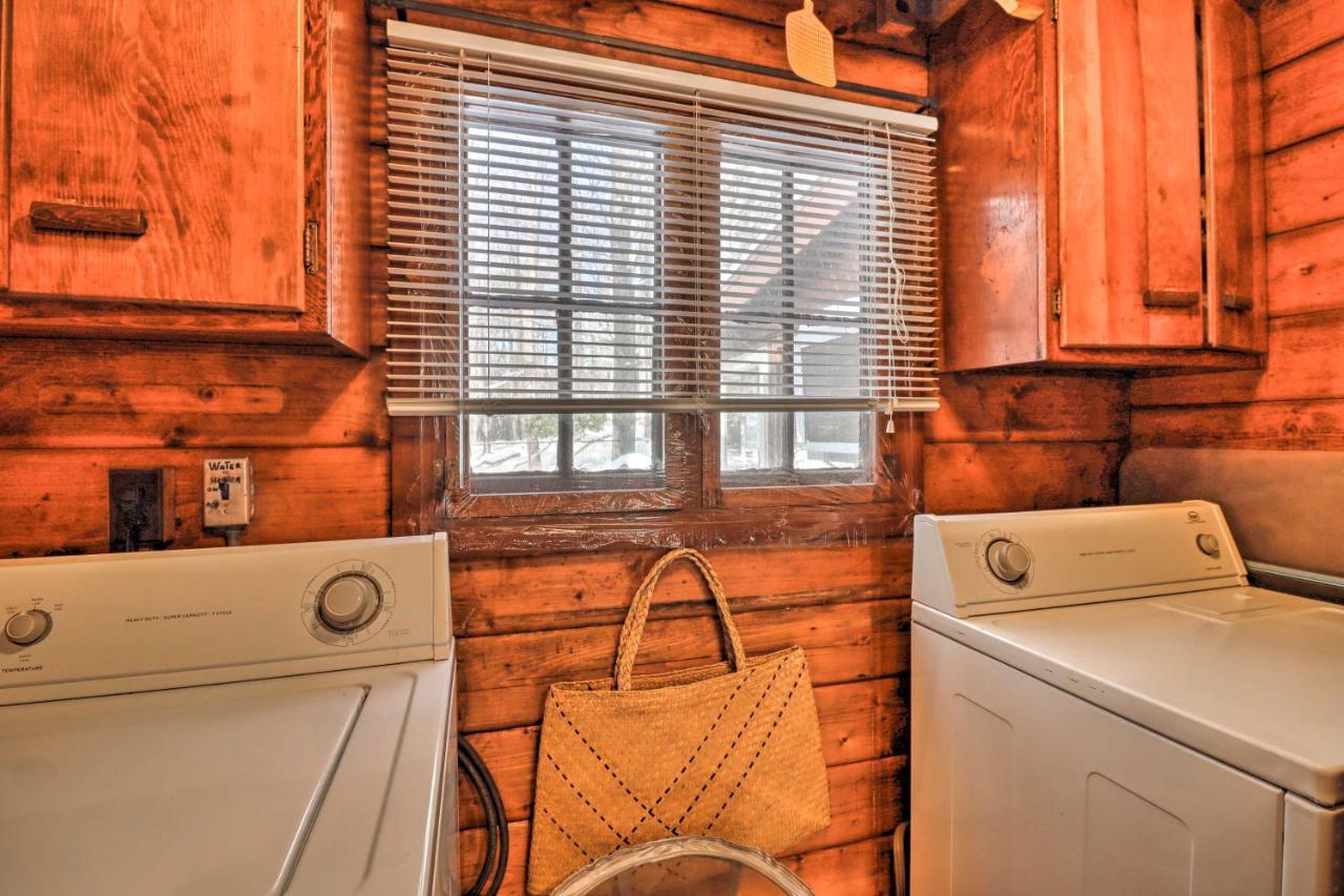 Rustic Harmony With Fire Pit And Hot Tub! Holiday home
