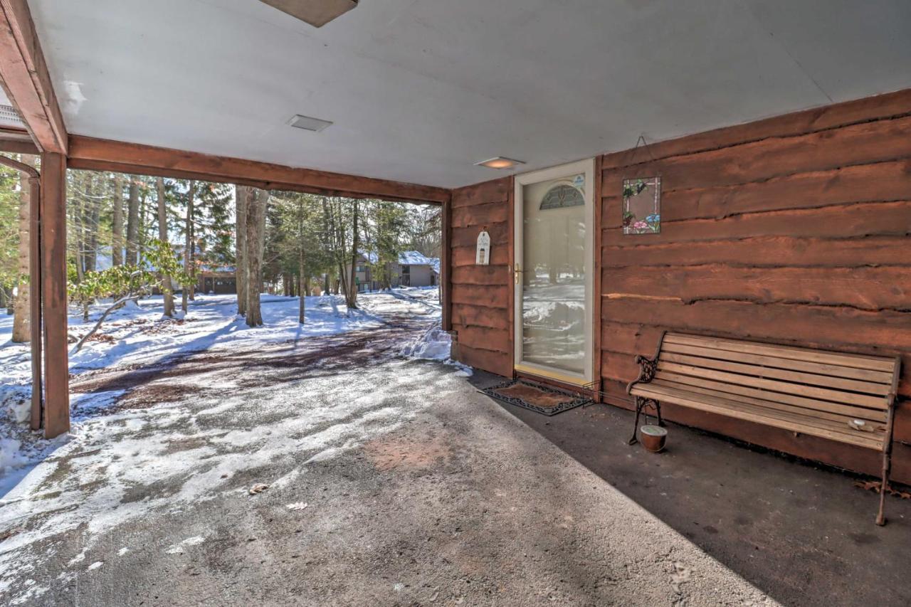 Holiday home Rustic Harmony With Fire Pit And Hot Tub! Lake Harmony